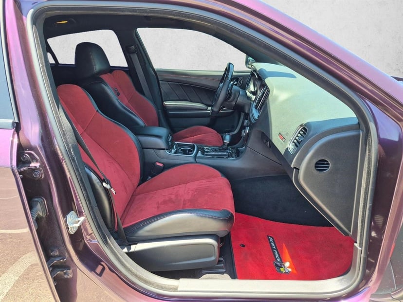 2020 Dodge Charger - Image 21