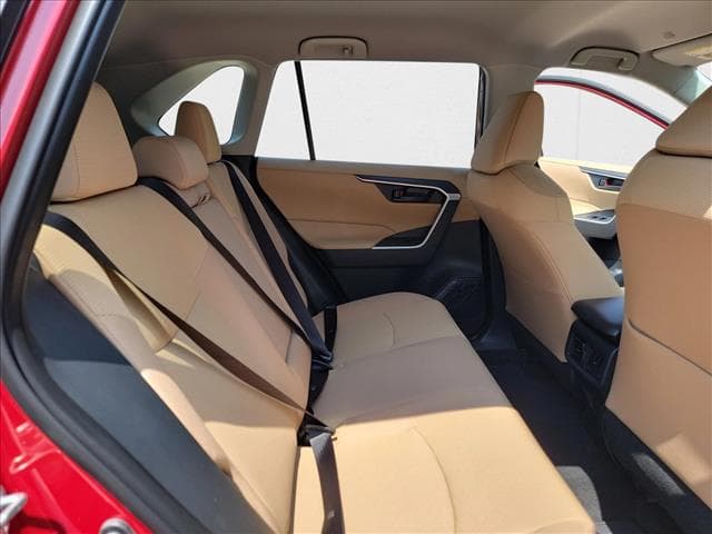 2025 Toyota RAV4 Hybrid - Image 16