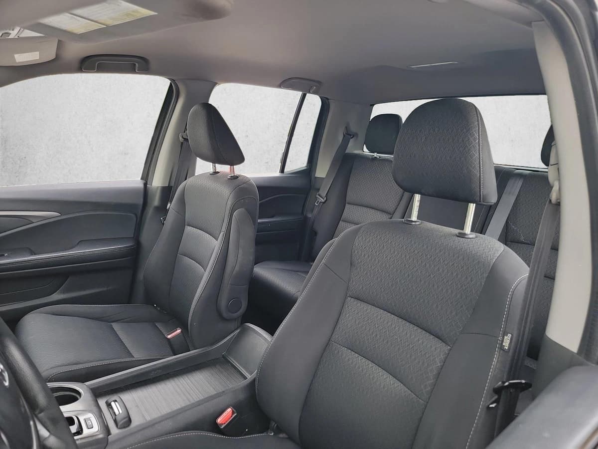 2019 Honda Ridgeline - Image 10