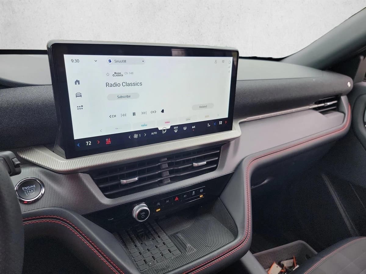 2025 Ford Explorer - Image 19