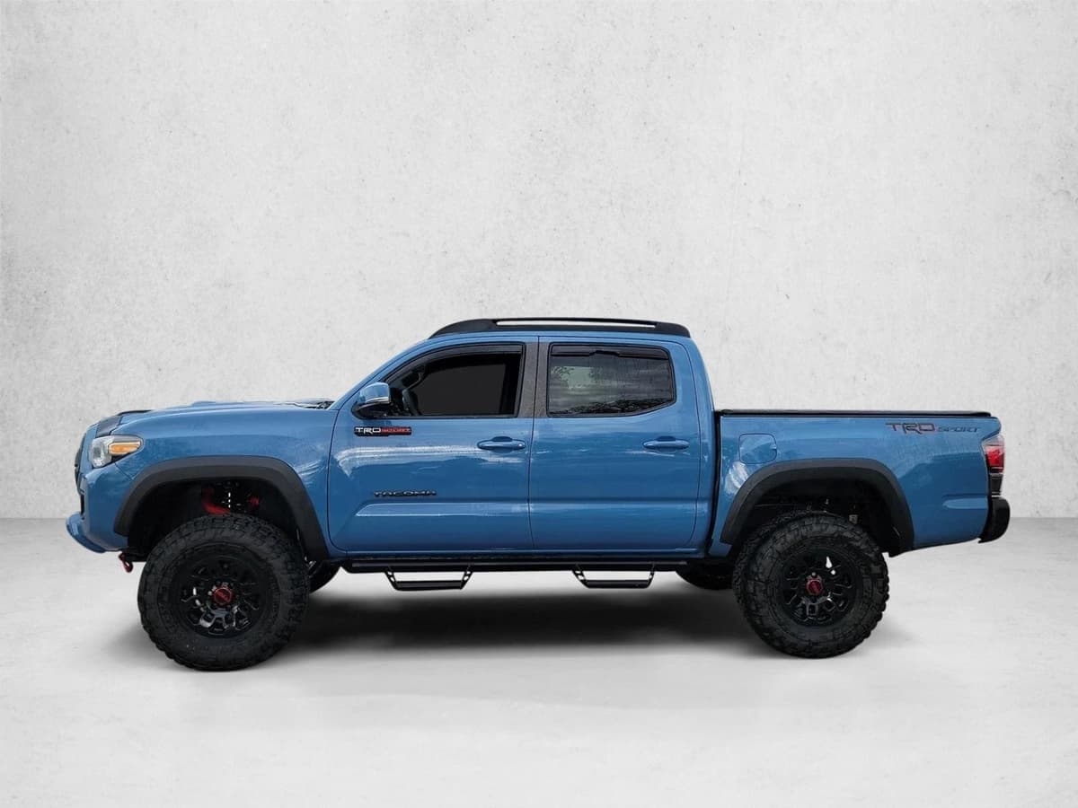 2019 Toyota Tacoma - Image 8