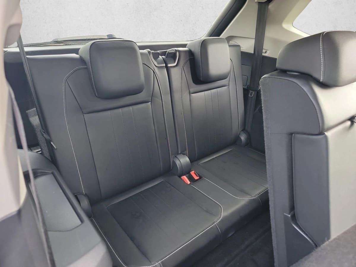 2024 Volkswagen Tiguan - Image 17