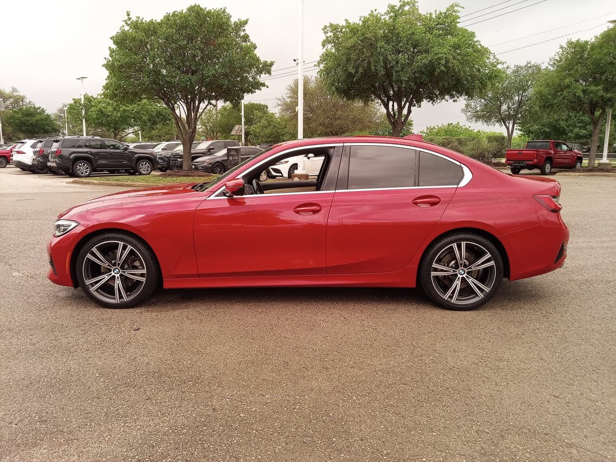 2019 BMW 330i - Image 8