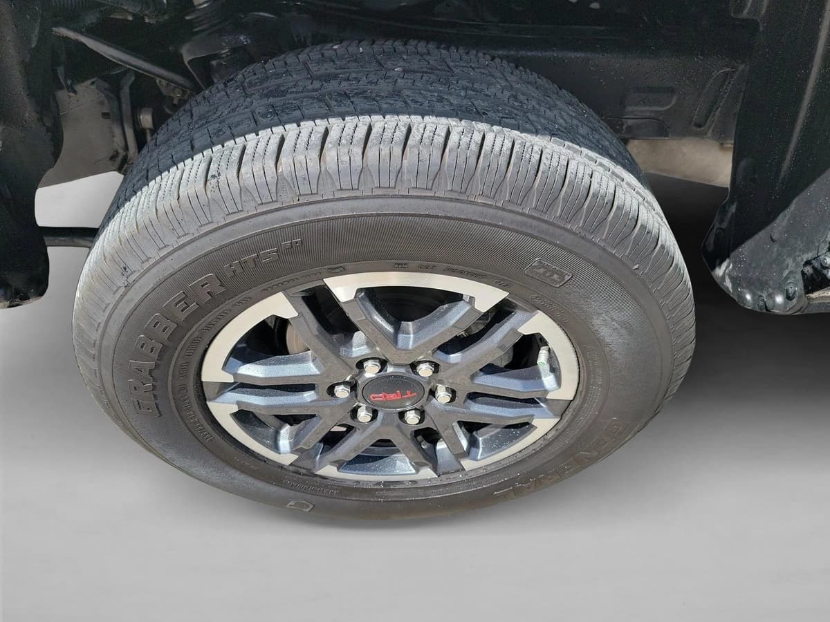 2025 Toyota Tacoma - Image 12