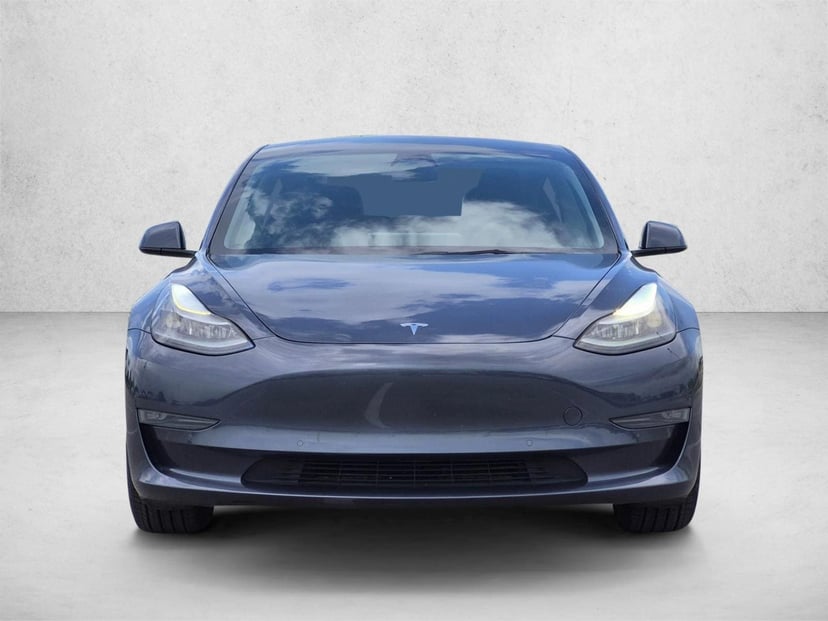 2022 Tesla Model 3 - Image 2