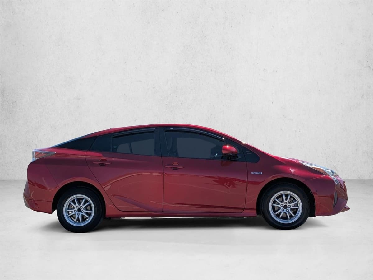 2016 Toyota Prius - Image 4