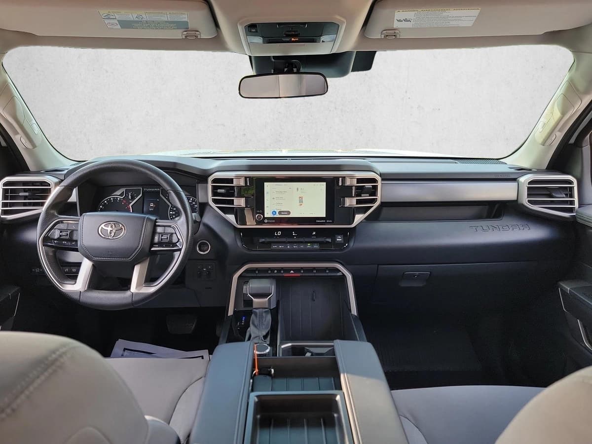 2023 Toyota Tundra - Image 18