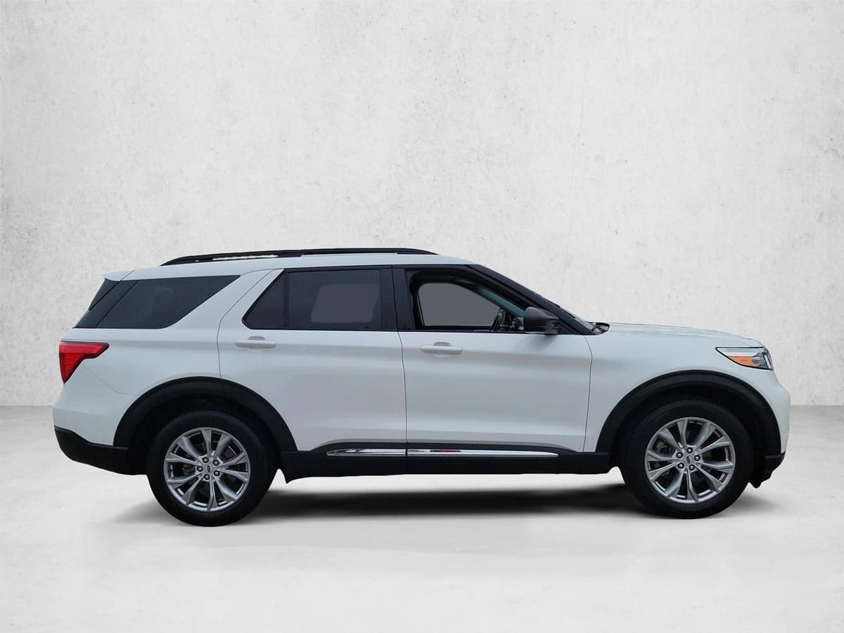 2024 Ford Explorer - Image 4