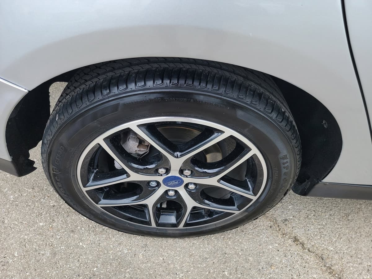 2017 Ford Focus - Image 10