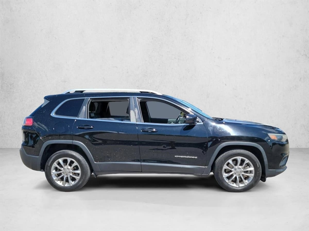 2019 Jeep Cherokee - Image 4