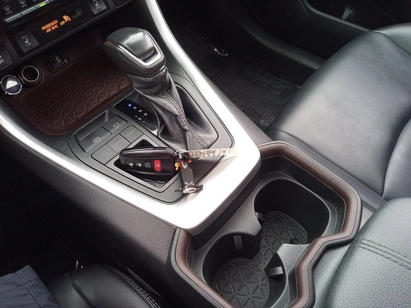 2019 Toyota RAV4 - Image 23