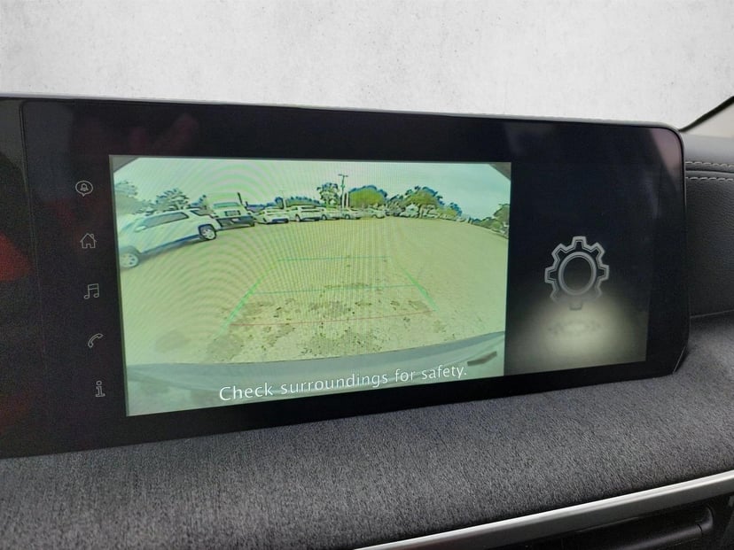 2025 Nissan Kicks - Image 17