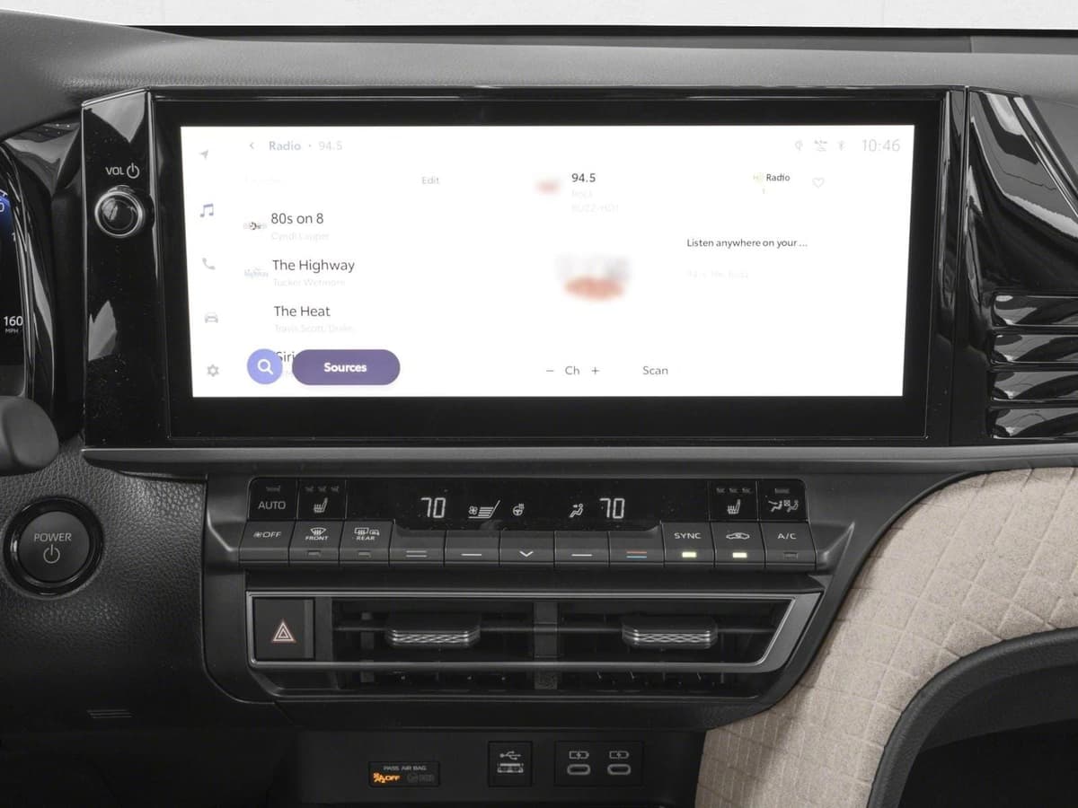 2026 Toyota Camry - Image 7