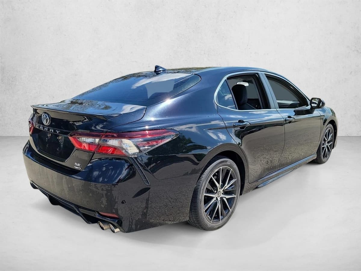 2022 Toyota Camry - Image 5