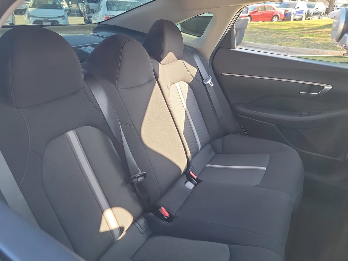 2023 Hyundai Sonata Hybrid - Image 16