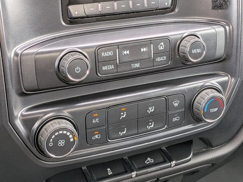 2015 Chevrolet Silverado 2500HD - Image 9