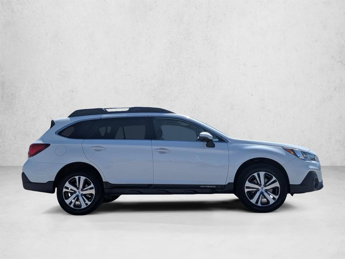 2019 Subaru Outback - Image 4