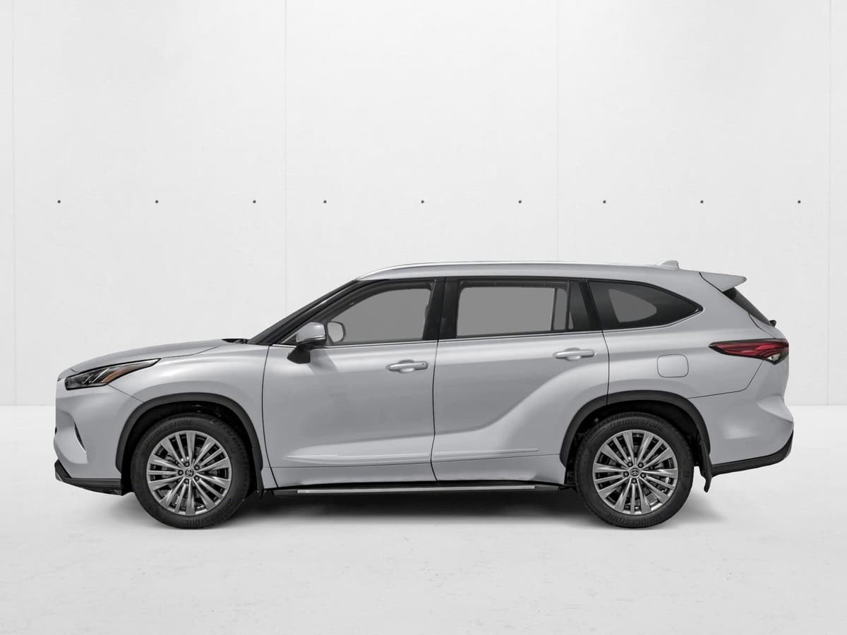 2026 Toyota Highlander Hybrid - Image 3