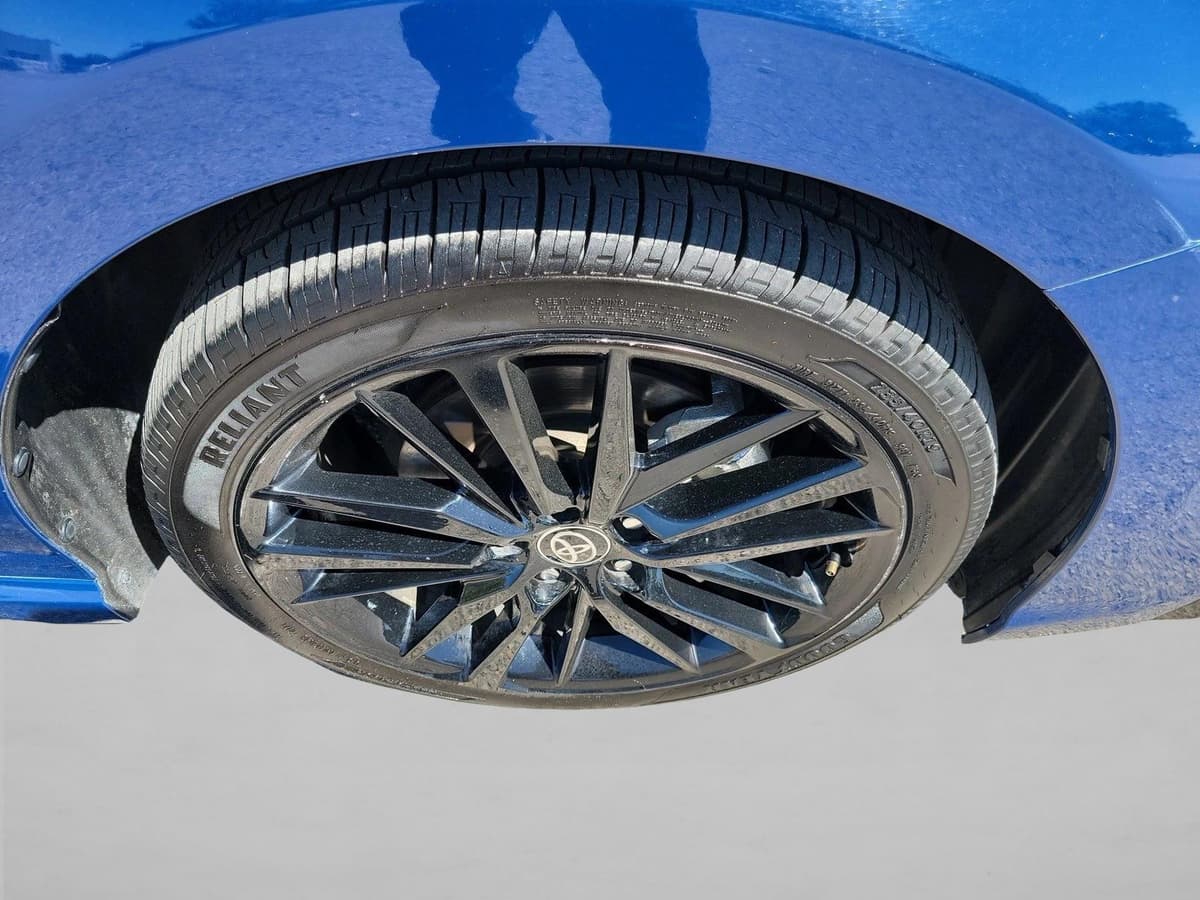 2024 Toyota Camry - Image 10