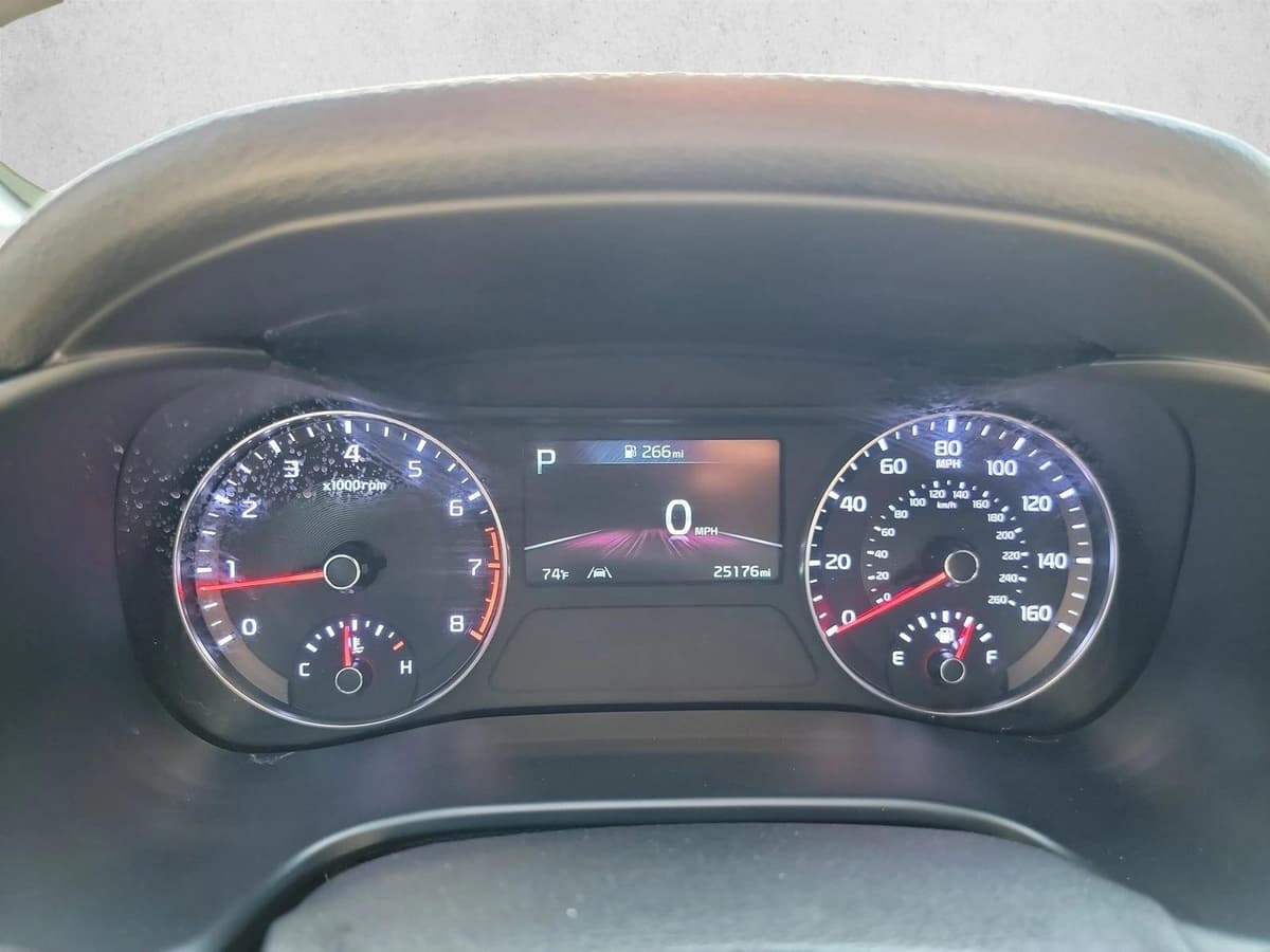 2023 Kia Forte - Image 20