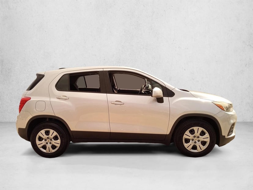 2018 Chevrolet Trax - Image 4