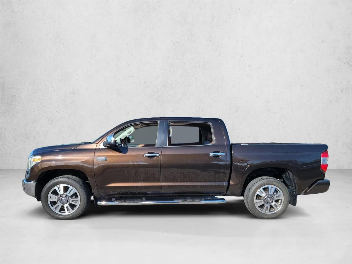 2018 Toyota Tundra - Image 8
