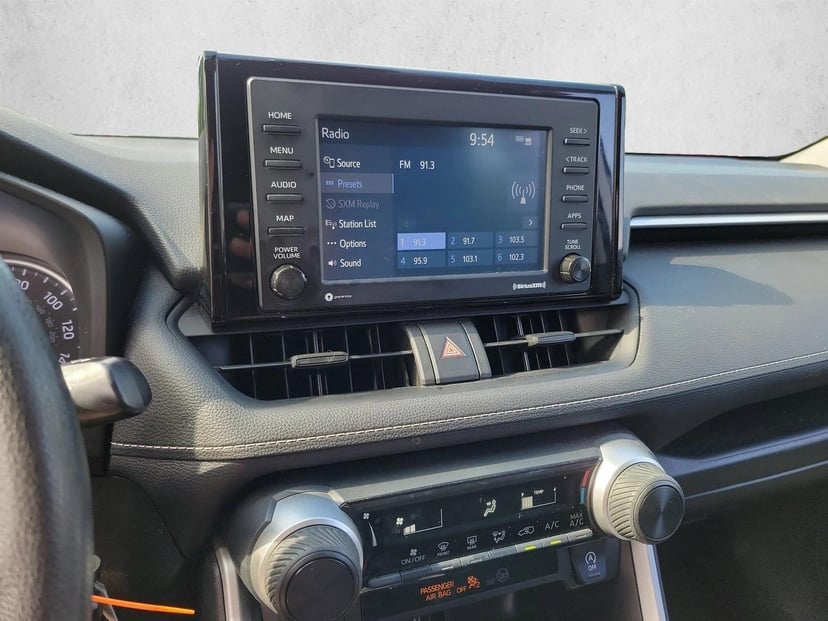 2021 Toyota RAV4 - Image 21