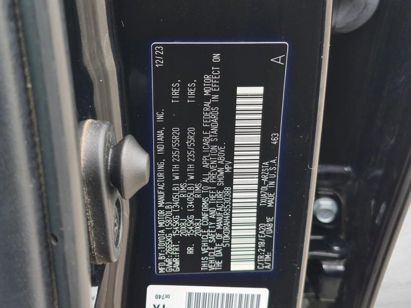2024 Toyota Highlander - Image 25