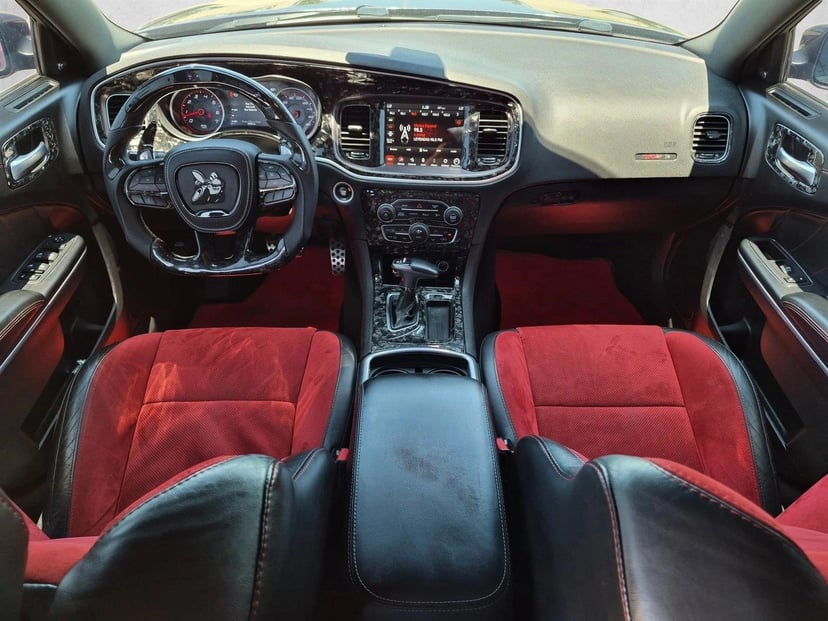 2020 Dodge Charger - Image 18