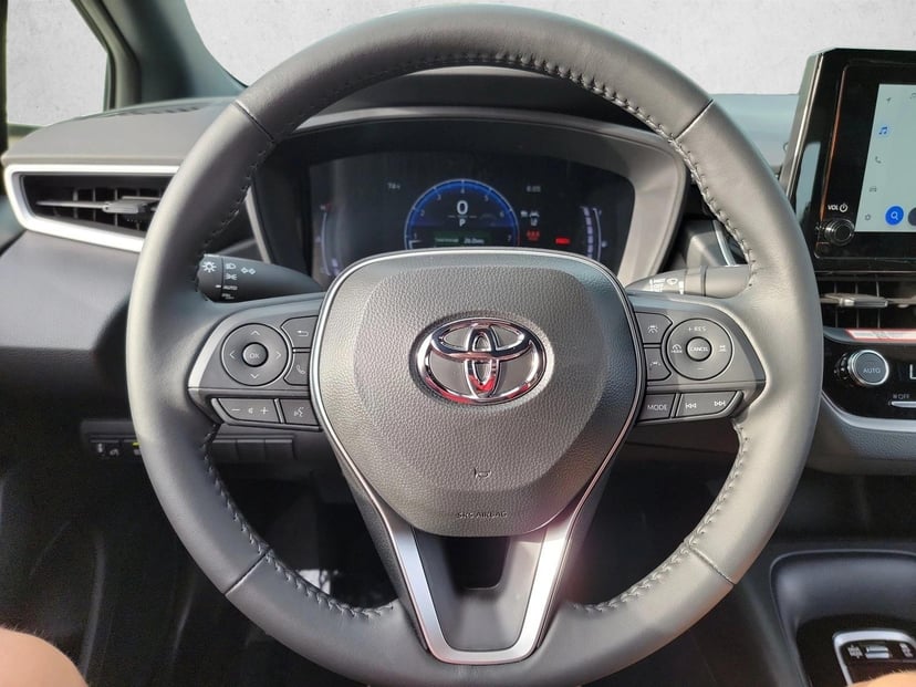 2026 Toyota Corolla - Image 18