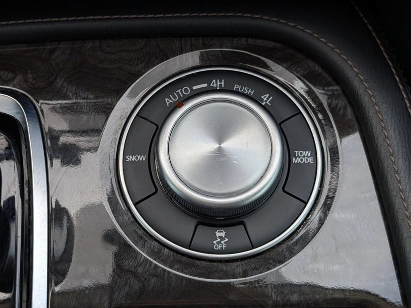2022 Nissan Armada - Image 13