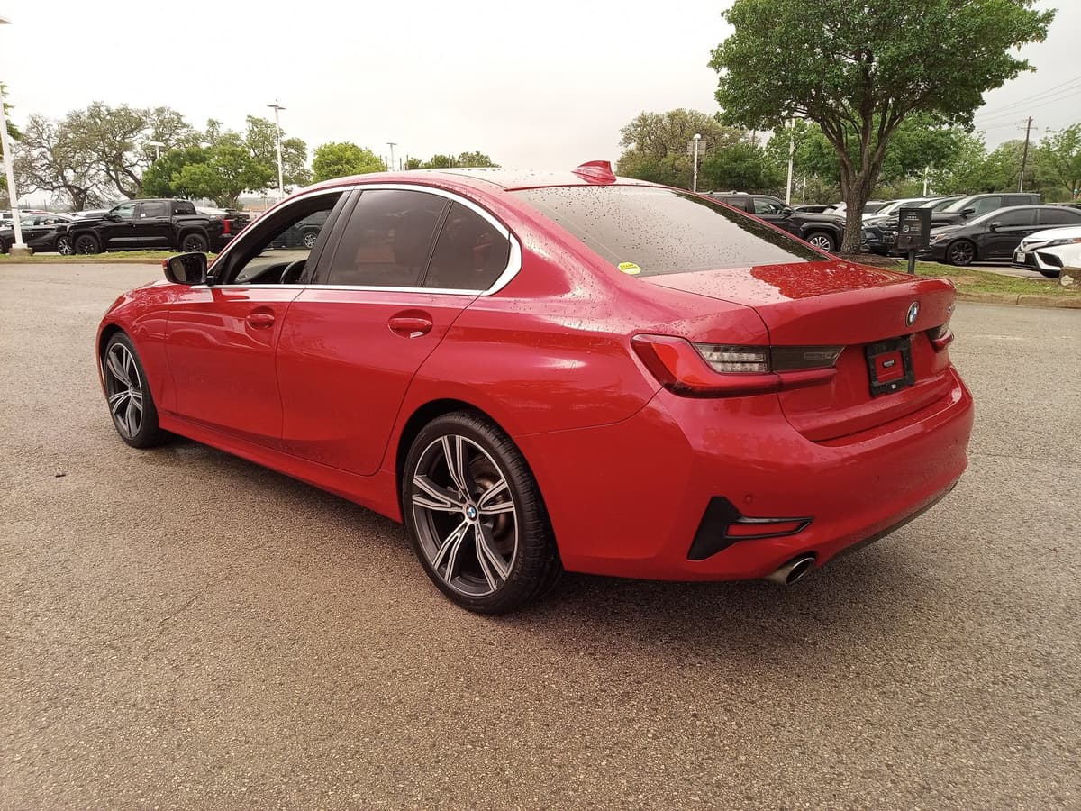 2019 BMW 330i - Image 7