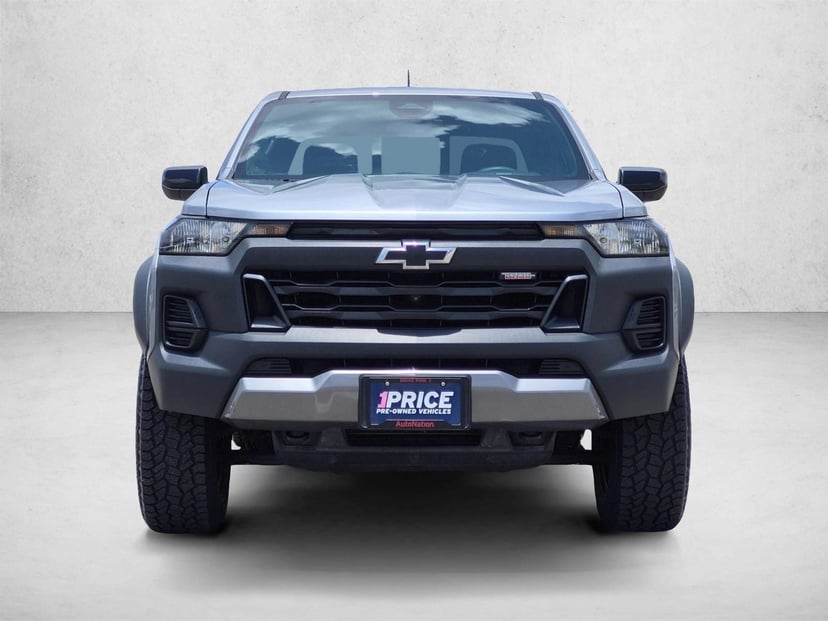 2023 Chevrolet Colorado - Image 2