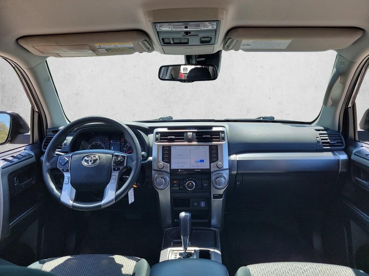 2020 Toyota 4Runner - Image 18