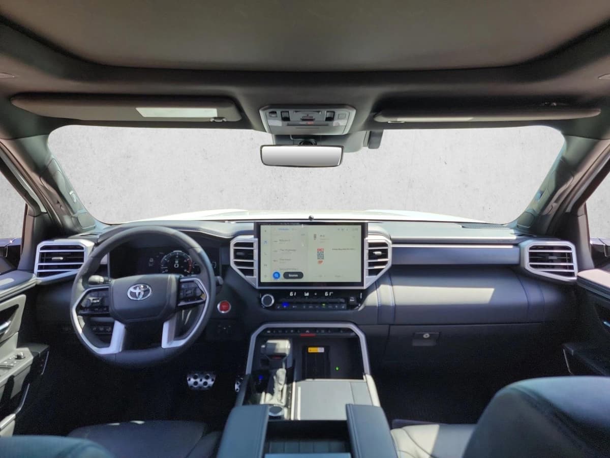 2024 Toyota Tundra - Image 15