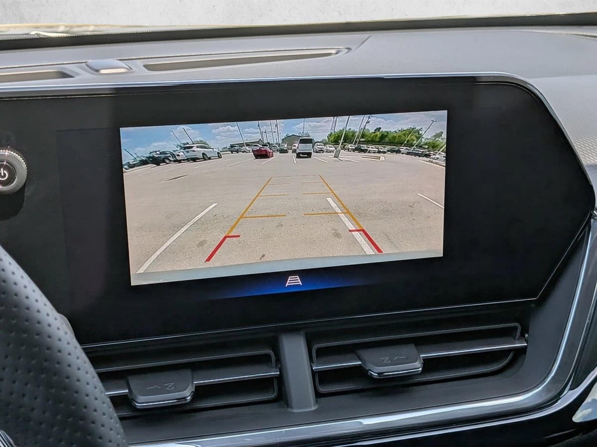 2025 Chevrolet Trax - Image 12