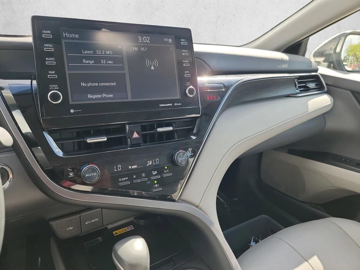 2024 Toyota Camry - Image 22