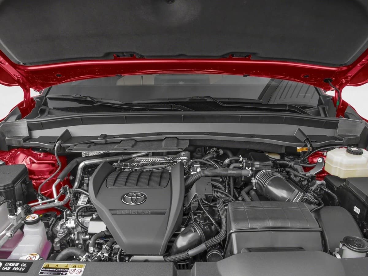 2026 Toyota Grand Highlander Hybrid - Image 8