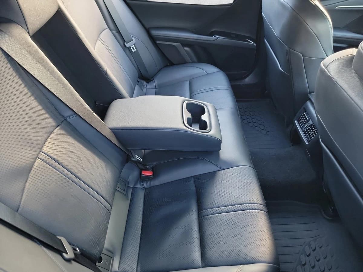 2025 Toyota Camry - Image 16