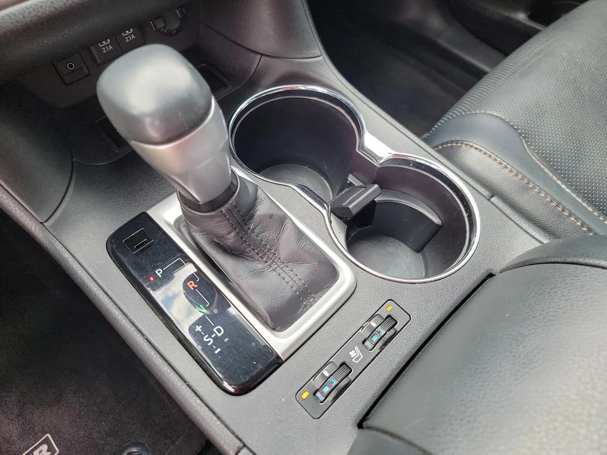 2017 Toyota Highlander - Image 21