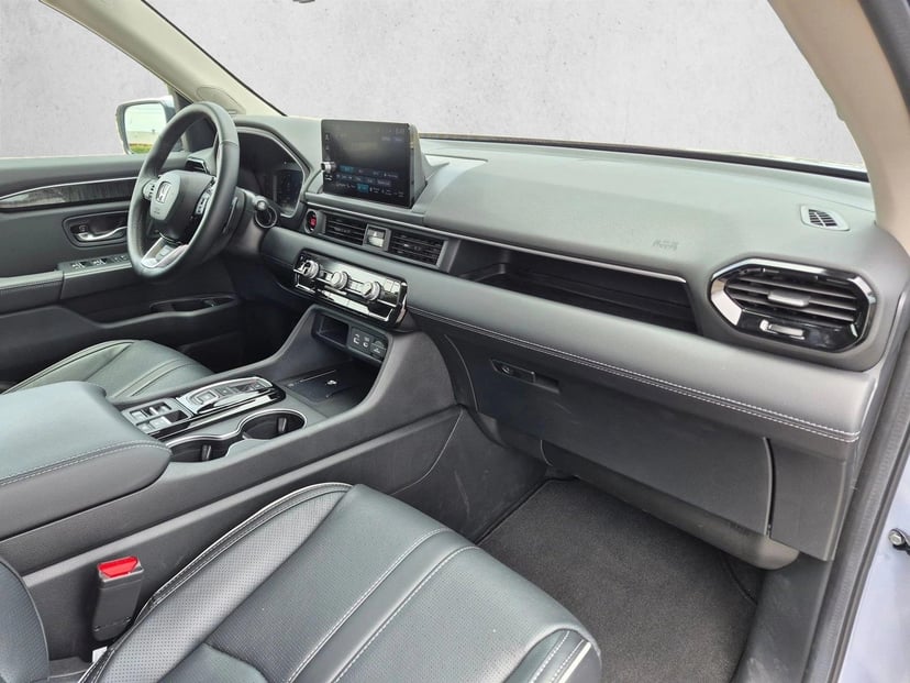 2025 Honda Pilot - Image 21