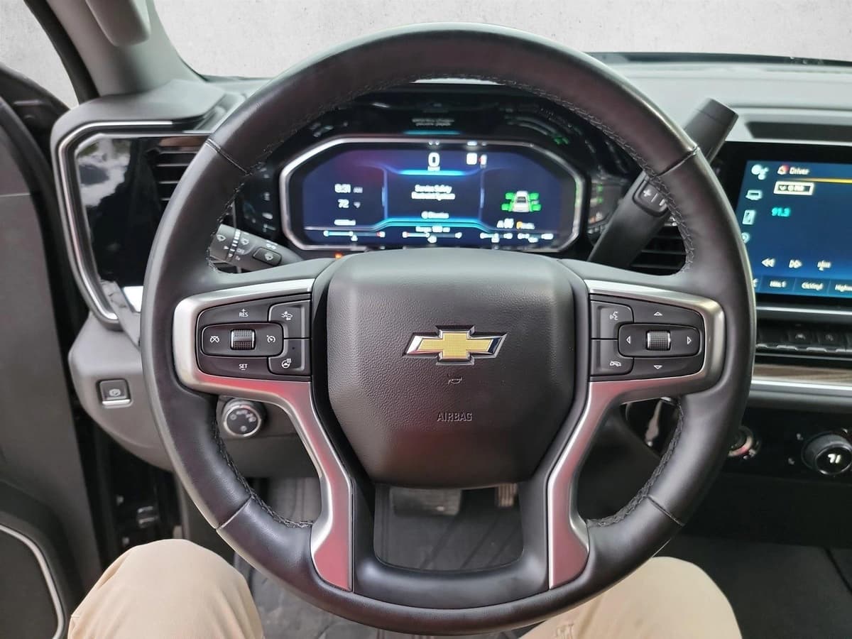 2023 Chevrolet Silverado 1500 - Image 16