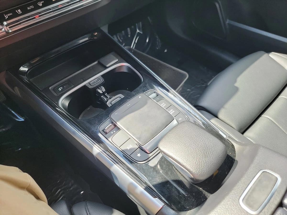 2023 Mercedes-Benz GLB 250 - Image 22