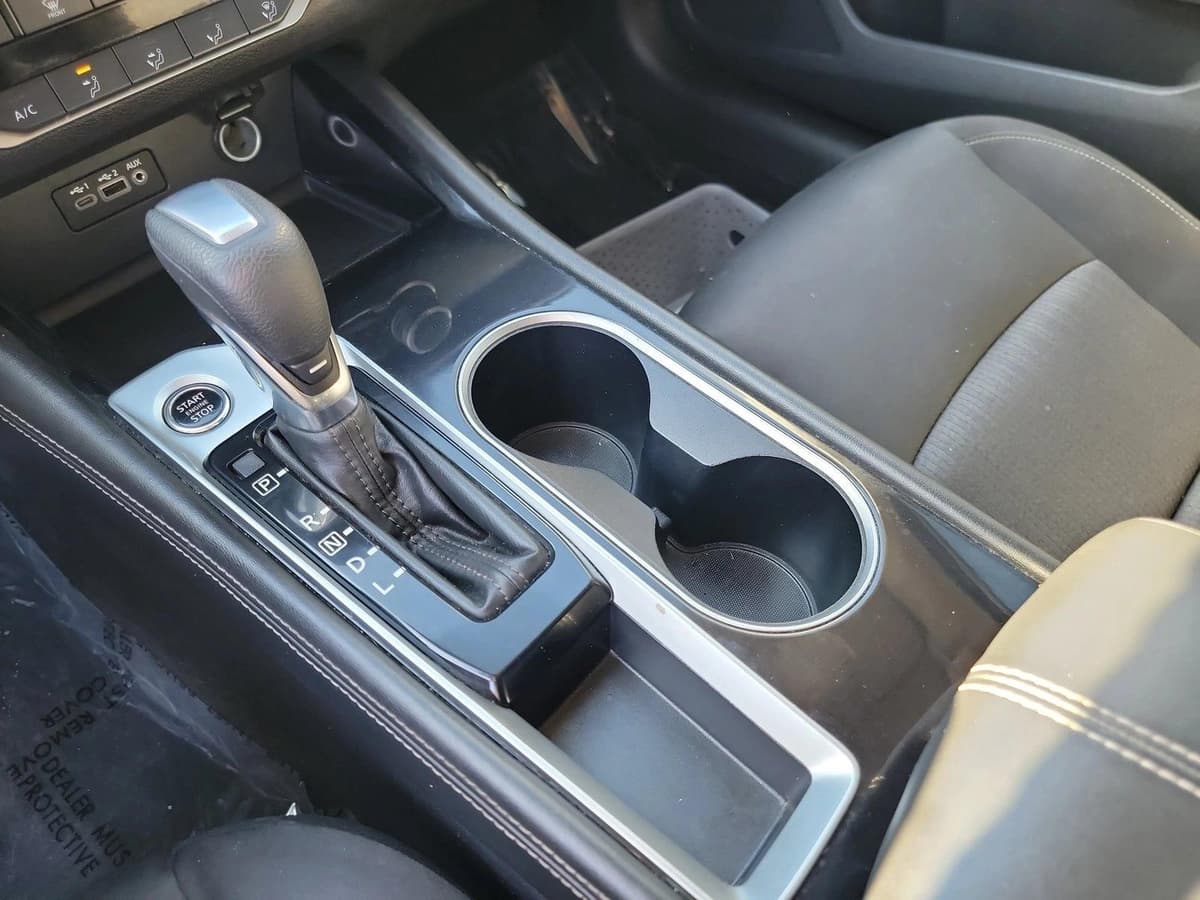 2023 Nissan Altima - Image 21