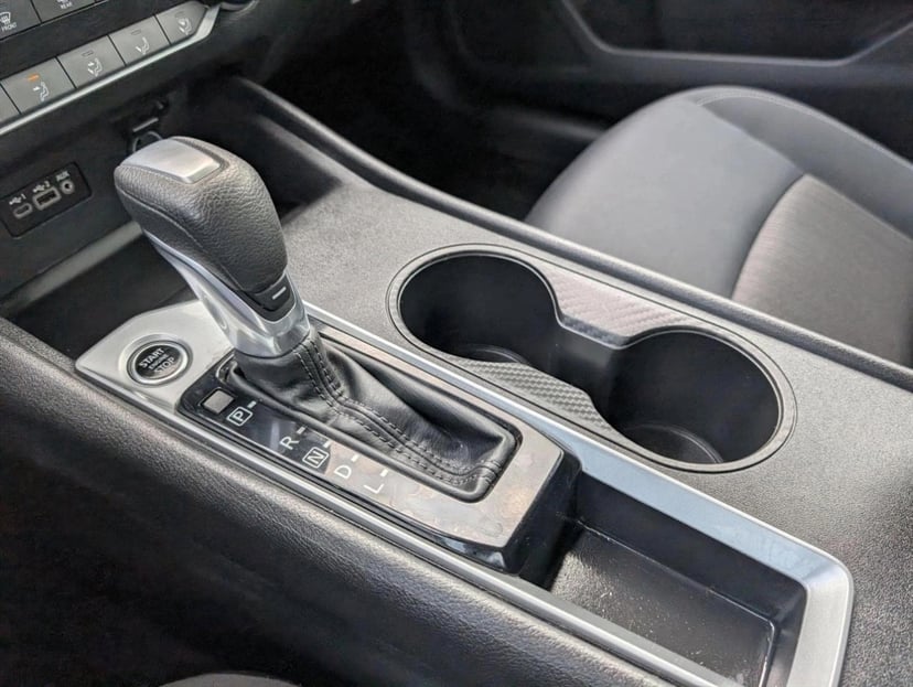 2025 Nissan Altima - Image 8