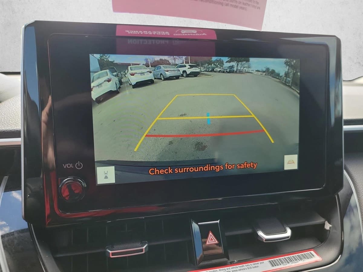 2024 Toyota Corolla Cross - Image 24