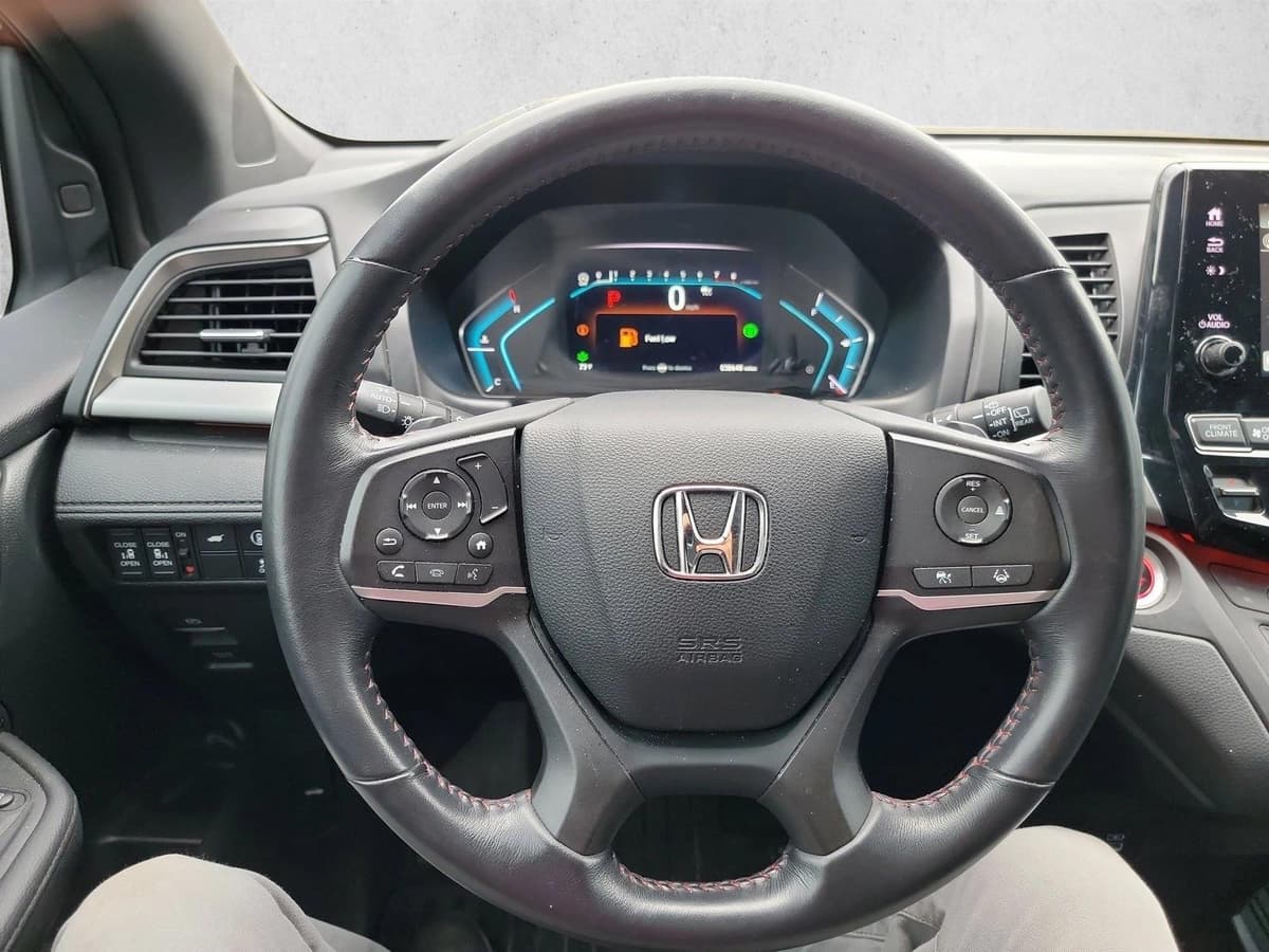 2023 Honda Odyssey - Image 16