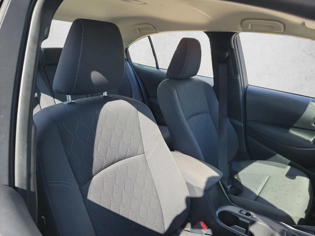 2025 Toyota Corolla - Image 11