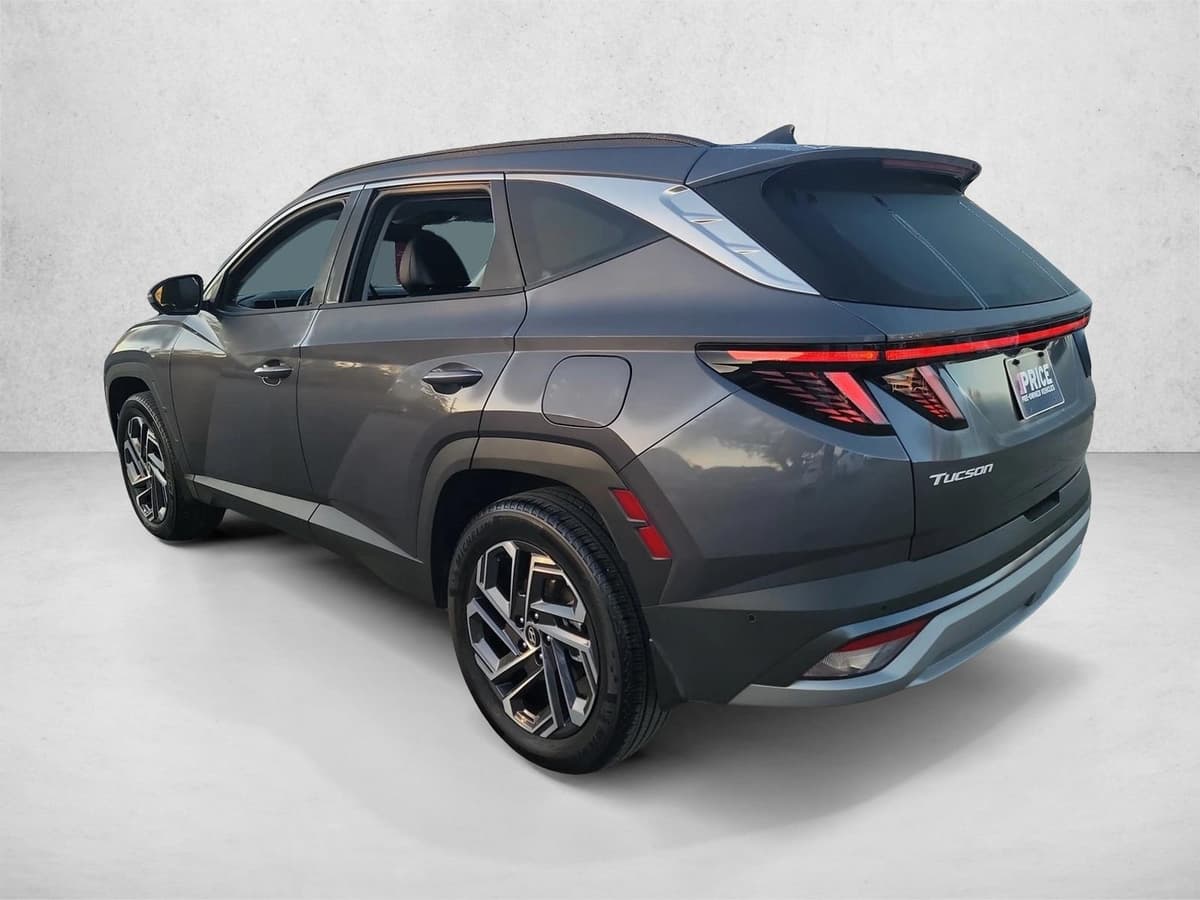 2025 Hyundai Tucson Hybrid - Image 7