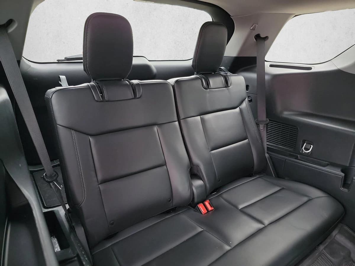 2024 Ford Explorer - Image 17